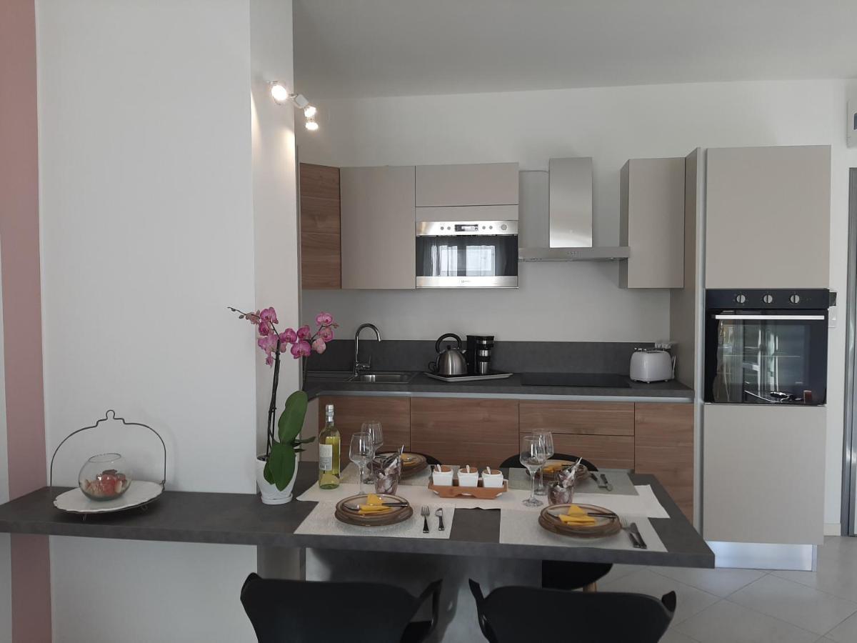 Appartamento 23 - Bilocale Vista Lago ตอสโกลาโน มาแดร์โน ภายนอก รูปภาพ