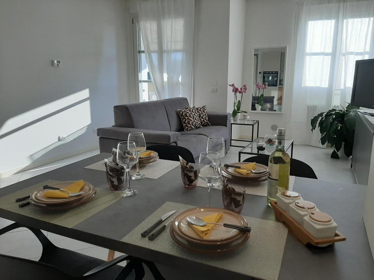 Appartamento 23 - Bilocale Vista Lago ตอสโกลาโน มาแดร์โน ภายนอก รูปภาพ