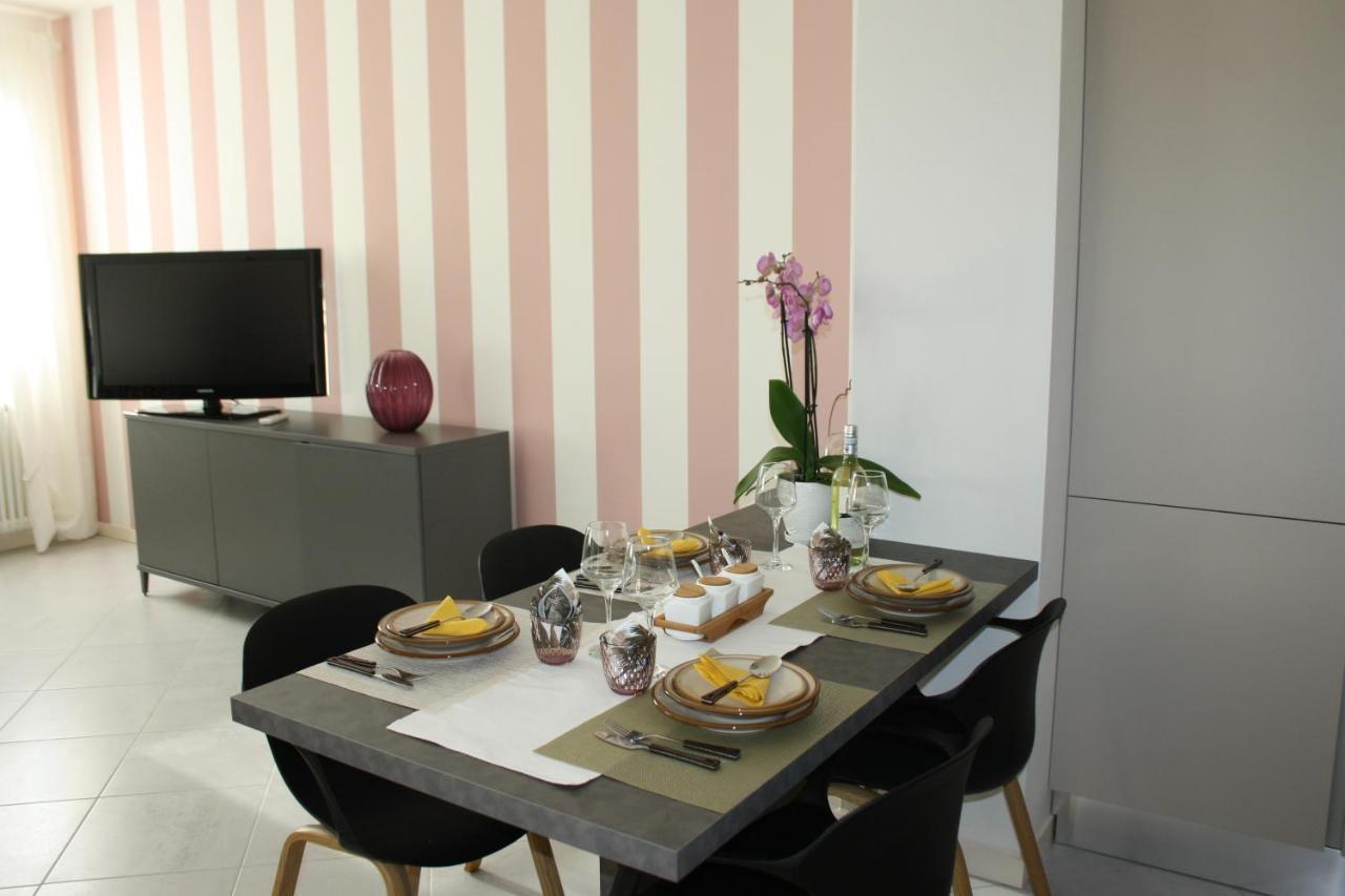 Appartamento 23 - Bilocale Vista Lago ตอสโกลาโน มาแดร์โน ภายนอก รูปภาพ