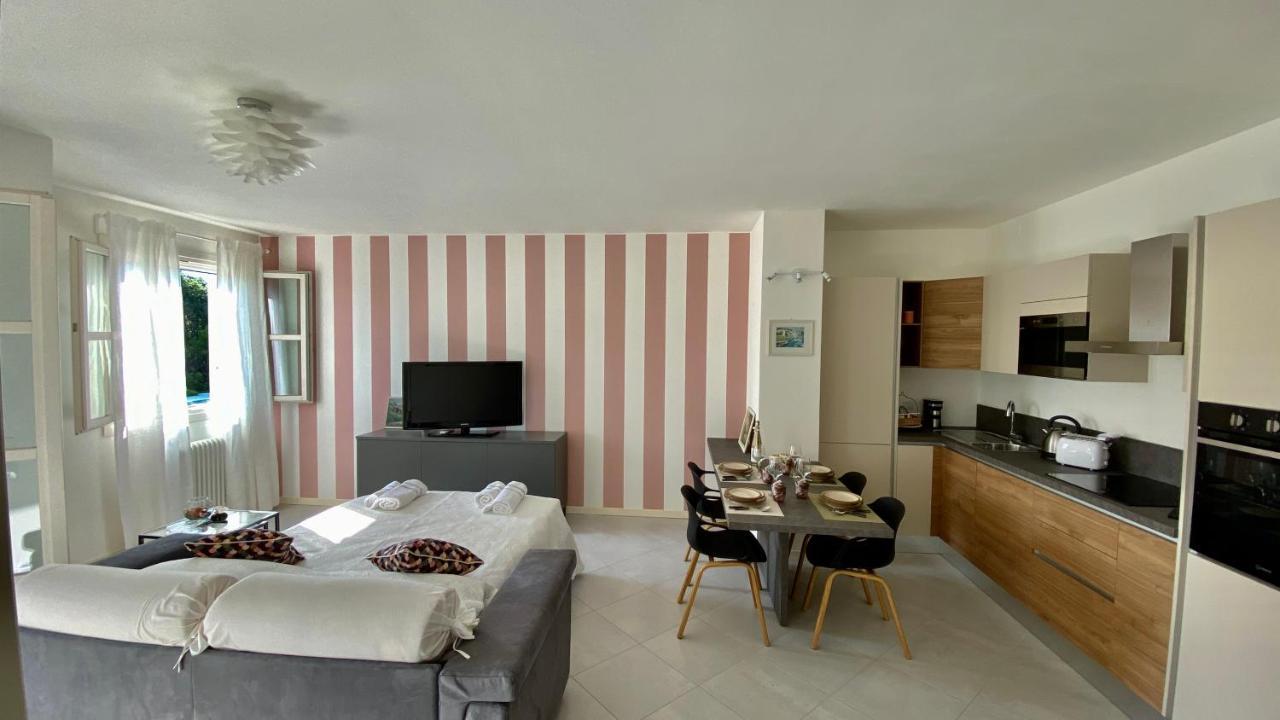 Appartamento 23 - Bilocale Vista Lago ตอสโกลาโน มาแดร์โน ภายนอก รูปภาพ