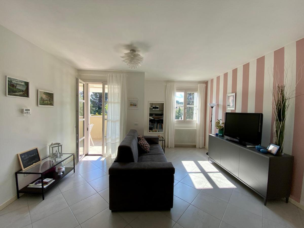 Appartamento 23 - Bilocale Vista Lago ตอสโกลาโน มาแดร์โน ภายนอก รูปภาพ