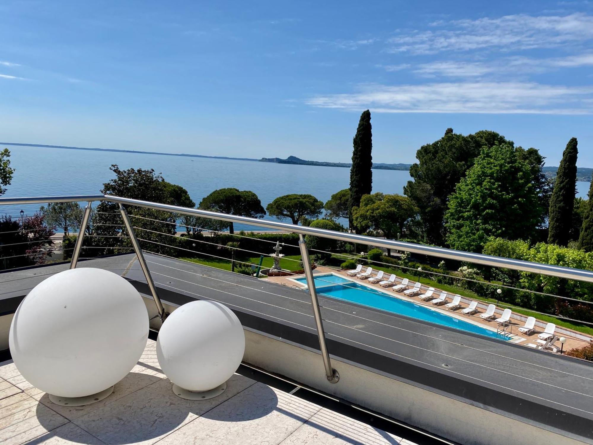 Appartamento 23 - Bilocale Vista Lago ตอสโกลาโน มาแดร์โน ภายนอก รูปภาพ