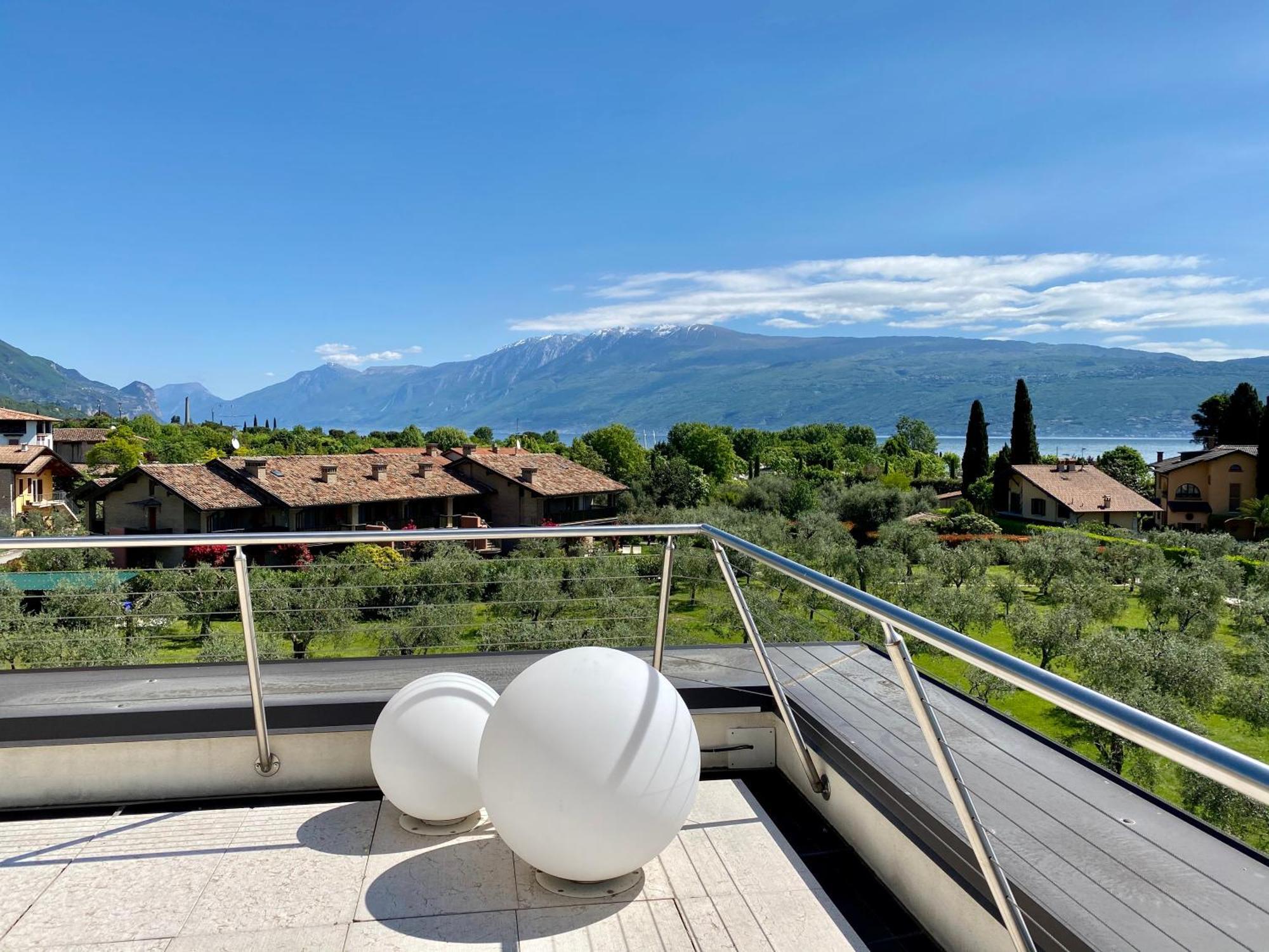 Appartamento 23 - Bilocale Vista Lago ตอสโกลาโน มาแดร์โน ภายนอก รูปภาพ
